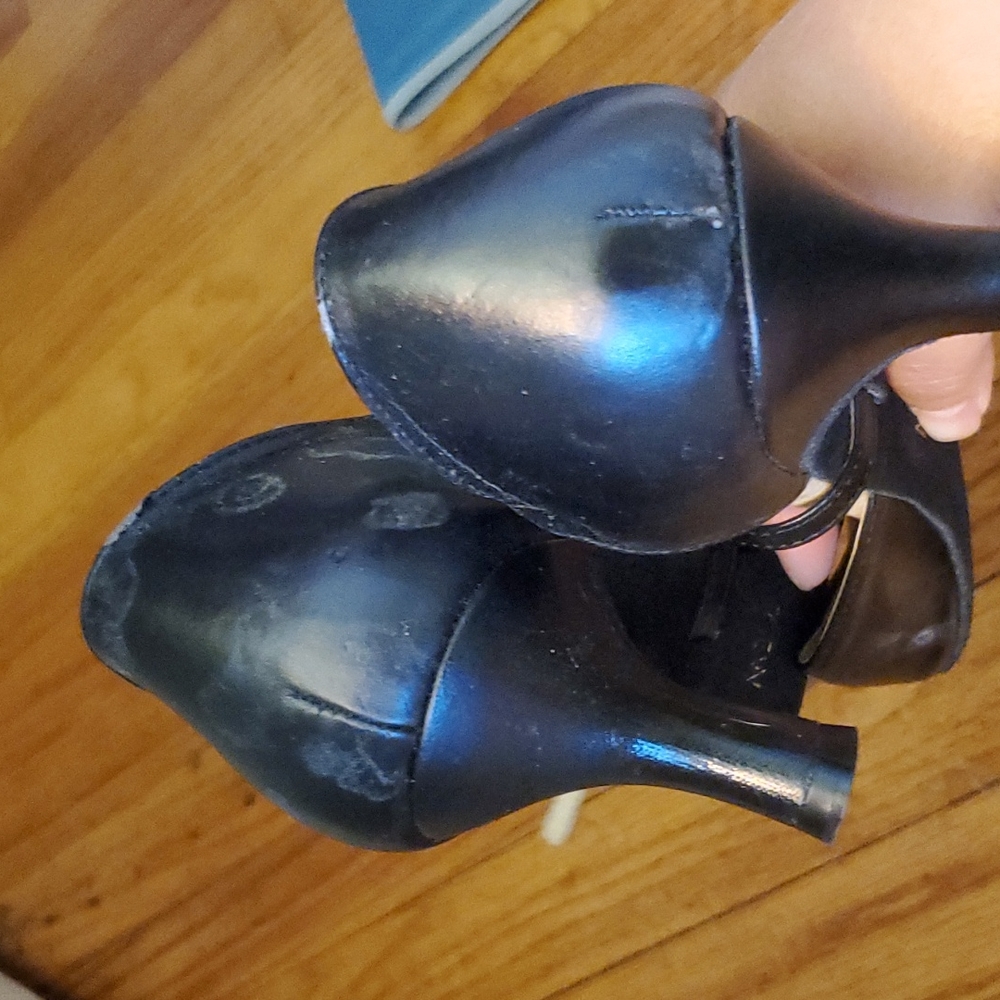 Capezio dancing shoes - Picture 8 of 12